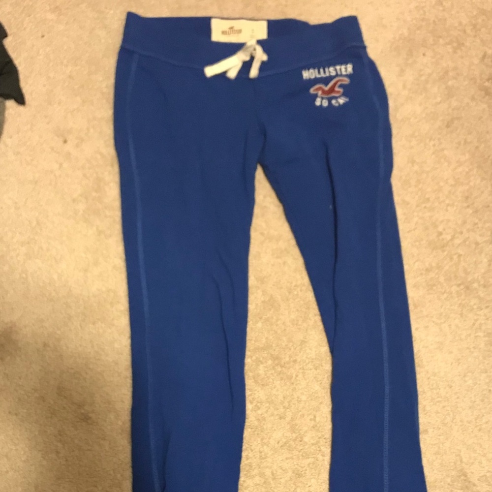 Hollister sweats